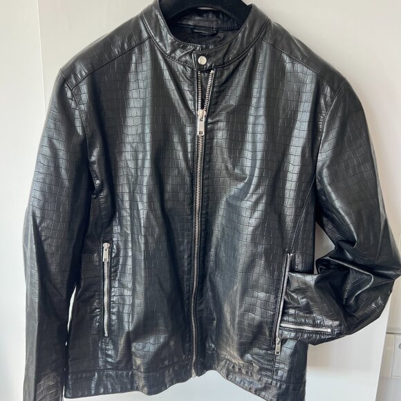 Black Croc-Embossed Faux Leather Jacket – Size Xl - Picture 2 of 2